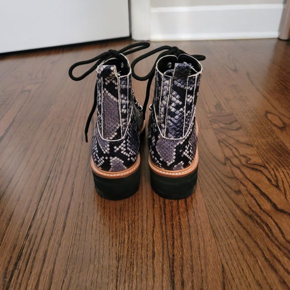 Marc Fisher Black/White snake Boots - Picture 4 of 4